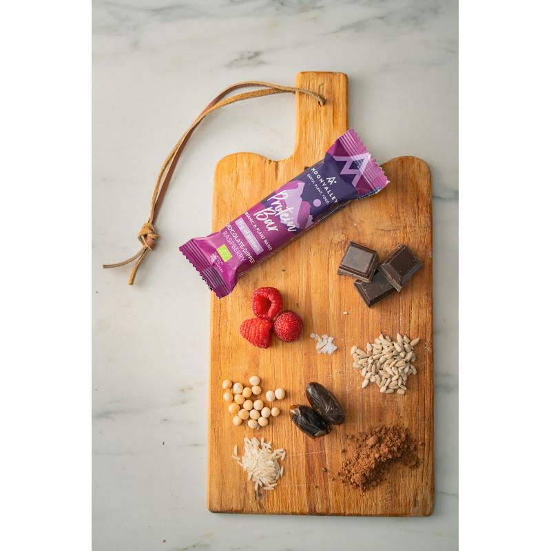 Moonvalley Proteinbar Sjokolade & Bringebær 50g Økologisk 1003578 Sporten Bagn 2